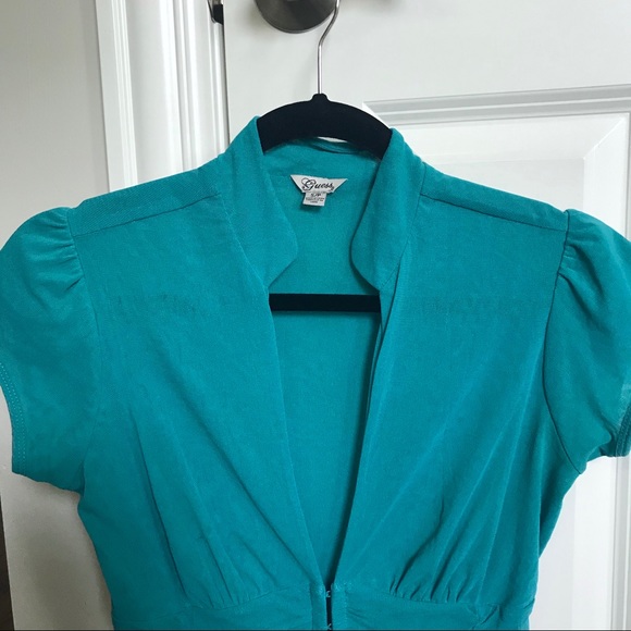 Gorgeous Blouse by Guess - Picture 2 of 8